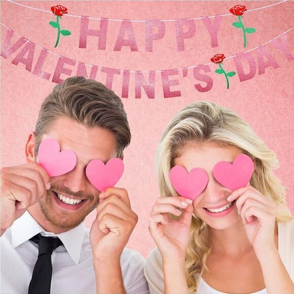 NWTValentines Day Banner Happy Valentine's Day Banner Red Glittery Heart Garland - Picture 4 of 4